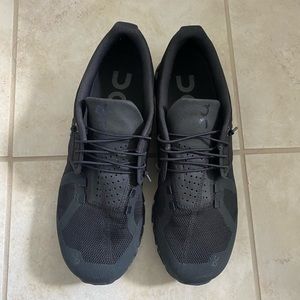 Mens On Tennis shoes